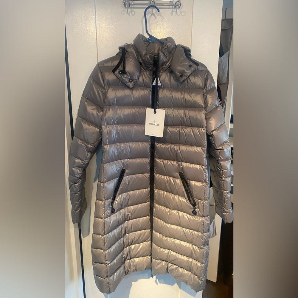Authentic NWT Moncler long down jacket, Gray Size 2